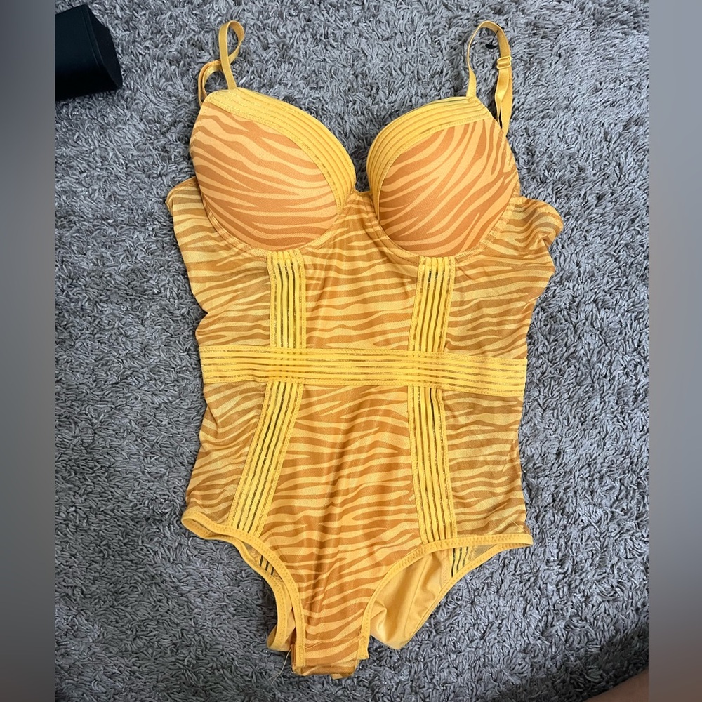 Sexy Versitile Yellow Tiger Print Bodysuit